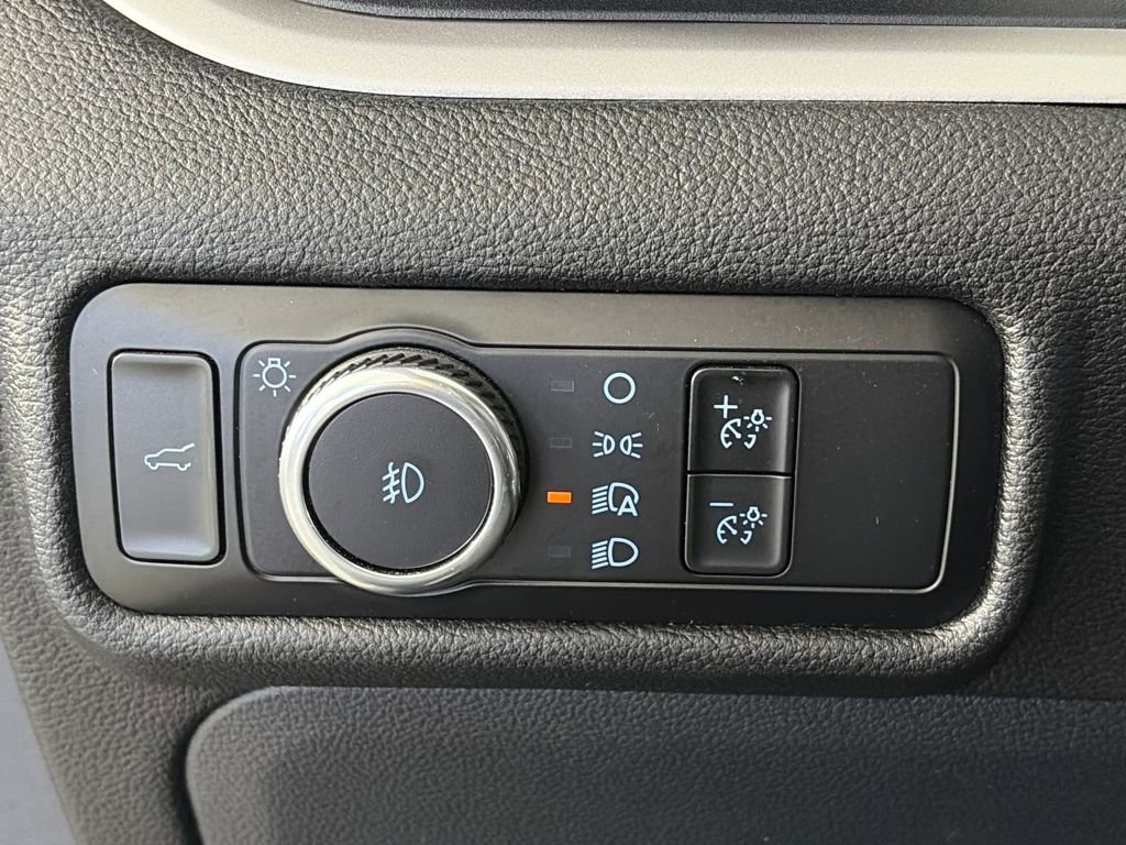 Certified 2024 Ford Explorer XLT w/ Equipment Group 202A image 24