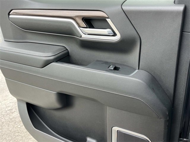 Used 2024 Chevrolet Silverado 1500 LT image 18