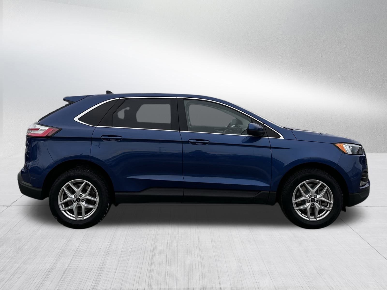 Certified 2024 Ford Edge SEL w/ Convenience Package image 6