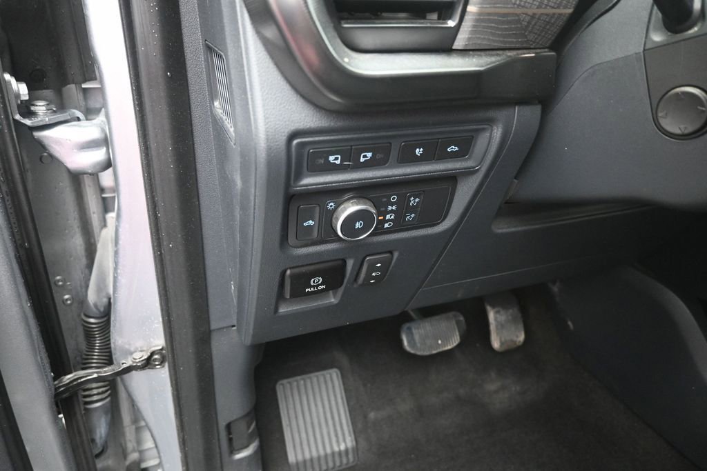 Certified 2023 Ford F150 Platinum w/ Equipment Group 701A High AWD/4WD image 13