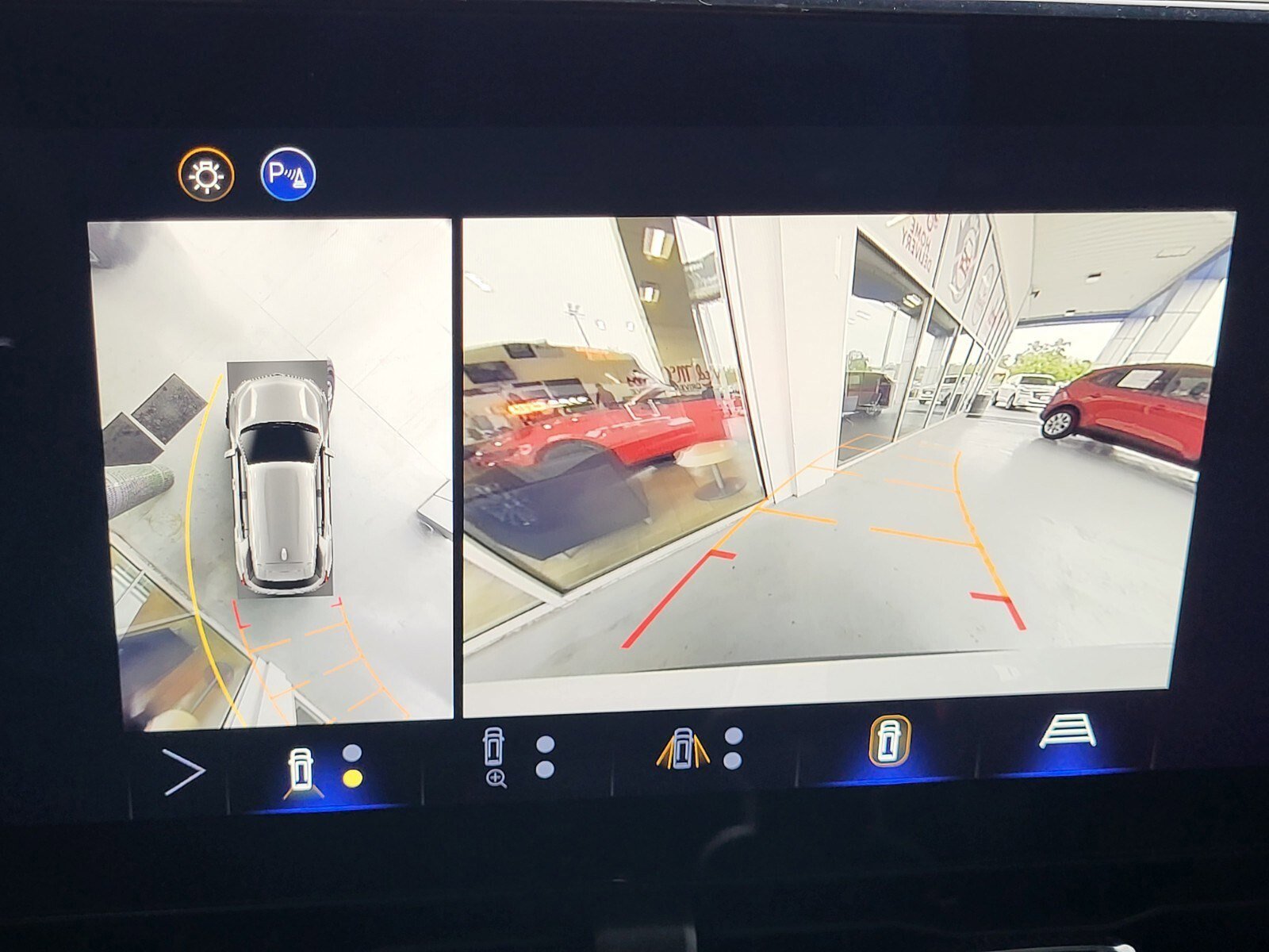 Used 2026 Chevrolet Equinox LT w/ Safety and Technology Package image 19