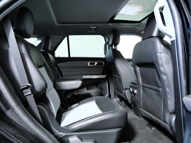 Certified 2023 Ford Explorer XLT w/ Equipment Group 202A AWD/4WD image 11