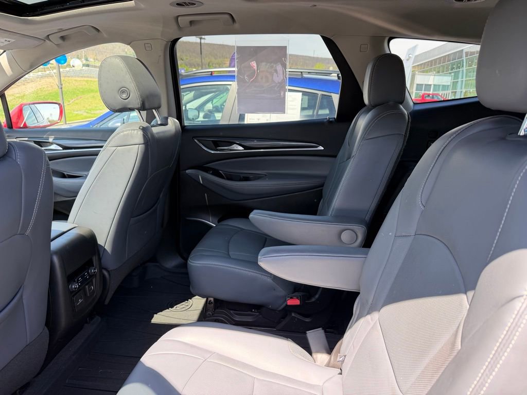 Used 2020 Buick Enclave Premium w/ Sun and Sites Package AWD/4WD image 8