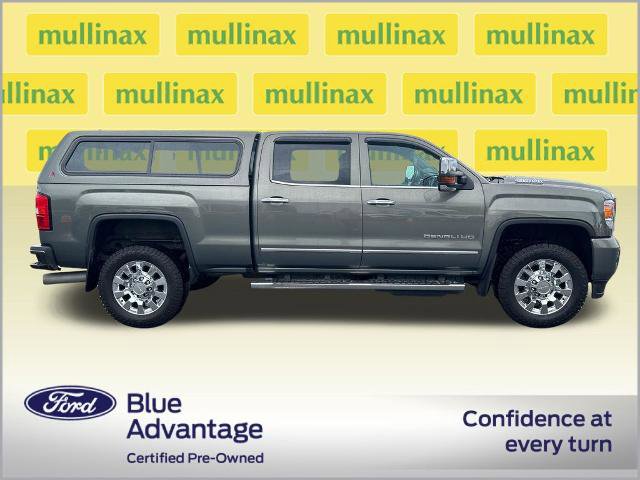 Used 2018 GMC Sierra 2500 Denali w/ Duramax Plus Package AWD/4WD image 2