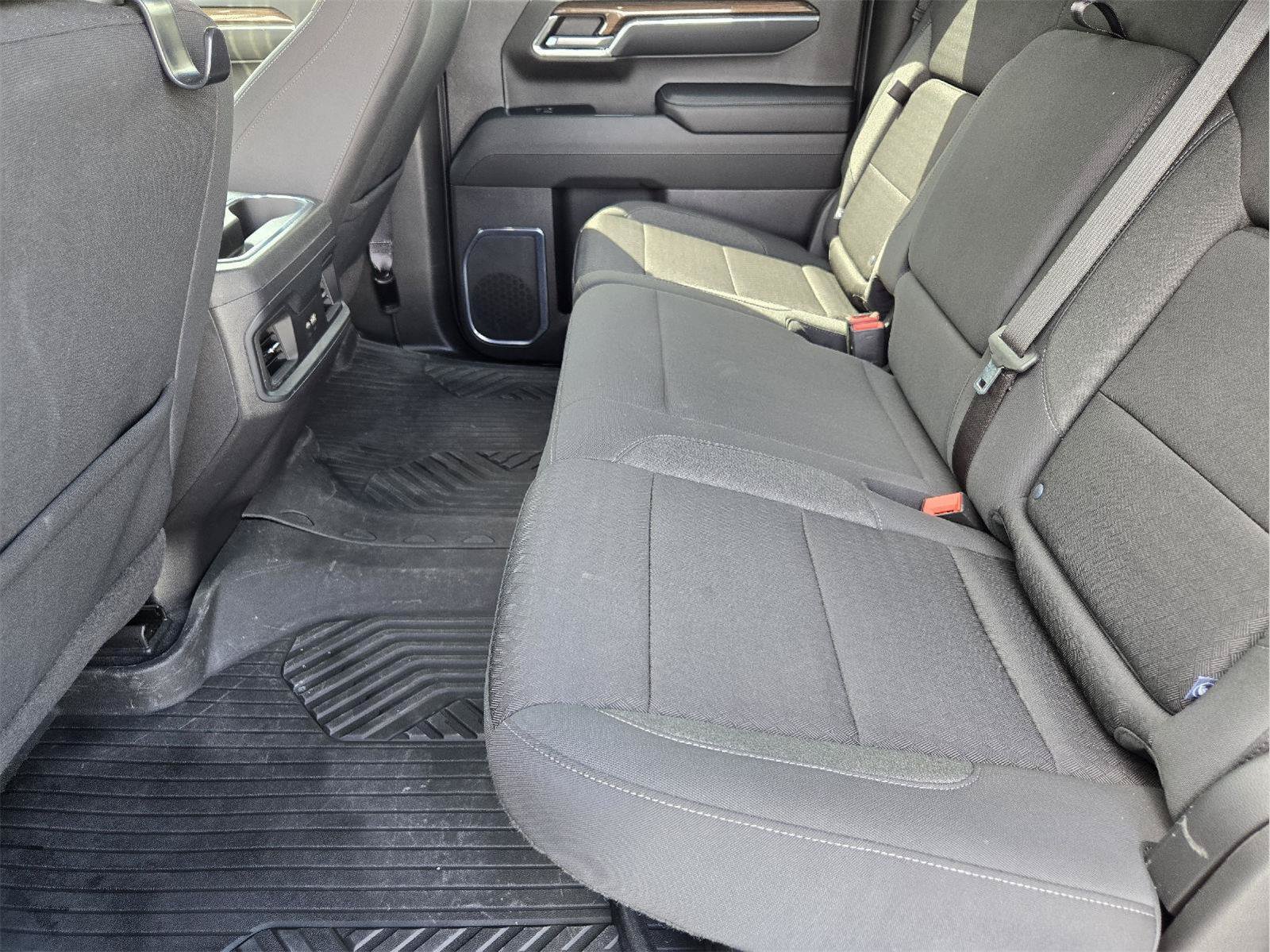 Used 2024 Chevrolet Silverado 1500 LT Trail Boss w/ Convenience Package II AWD/4WD image 28