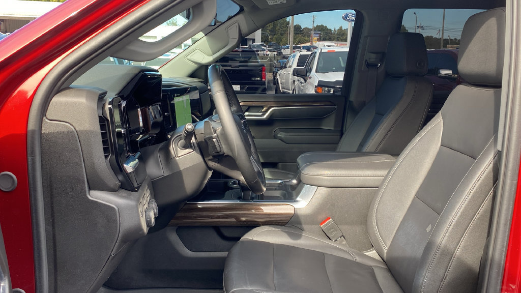 Used 2025 Chevrolet Silverado 1500 RST w/ RST All Star Premium Package AWD/4WD image 16
