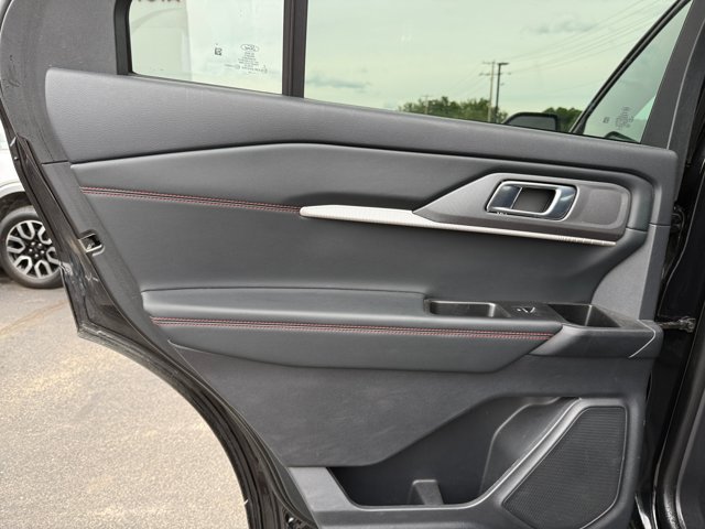 Certified 2025 Ford Explorer ST-Line AWD/4WD image 27