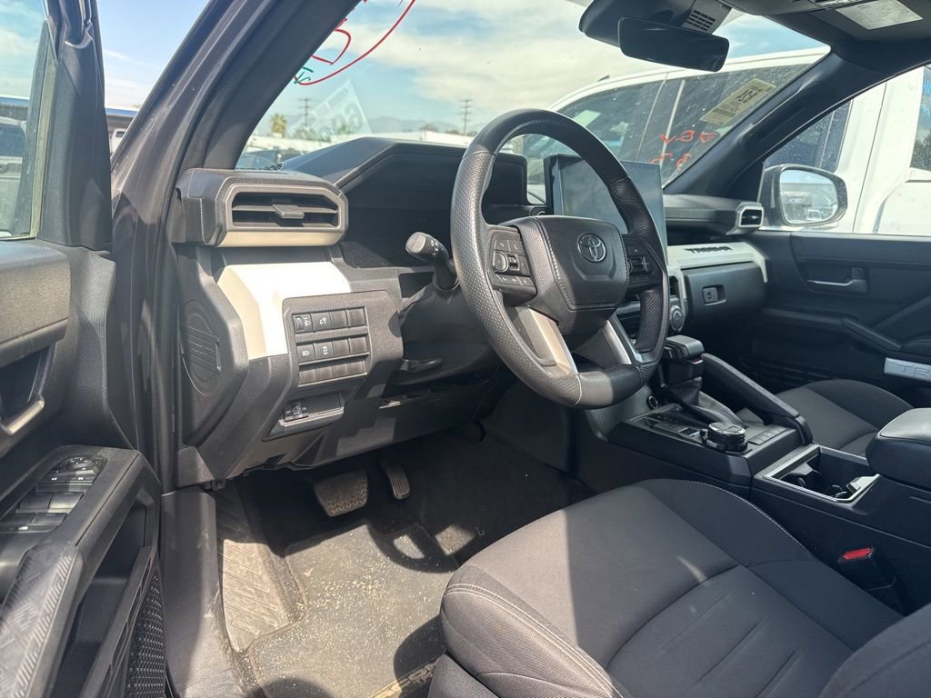 Used 2024 Toyota Tacoma TRD Off-Road image 5