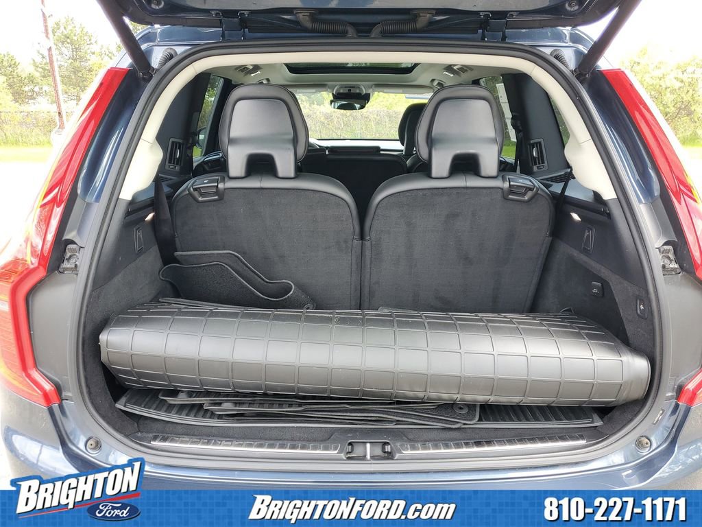 Used 2022 Volvo XC90 T5 Momentum w/ Climate Package AWD/4WD image 7