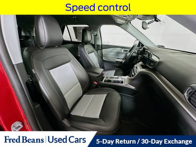 Certified 2024 Ford Explorer XLT w/ Equipment Group 202A AWD/4WD image 34