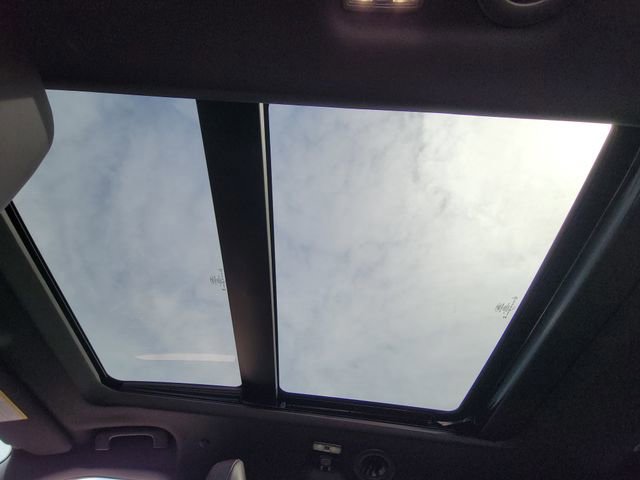 Certified 2025 Ford Explorer Platinum w/ LUX Leather Package image 12