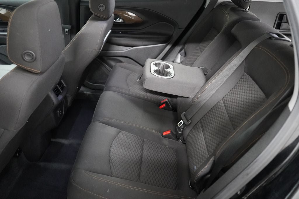 Used 2020 GMC Terrain SLE FWD image 28