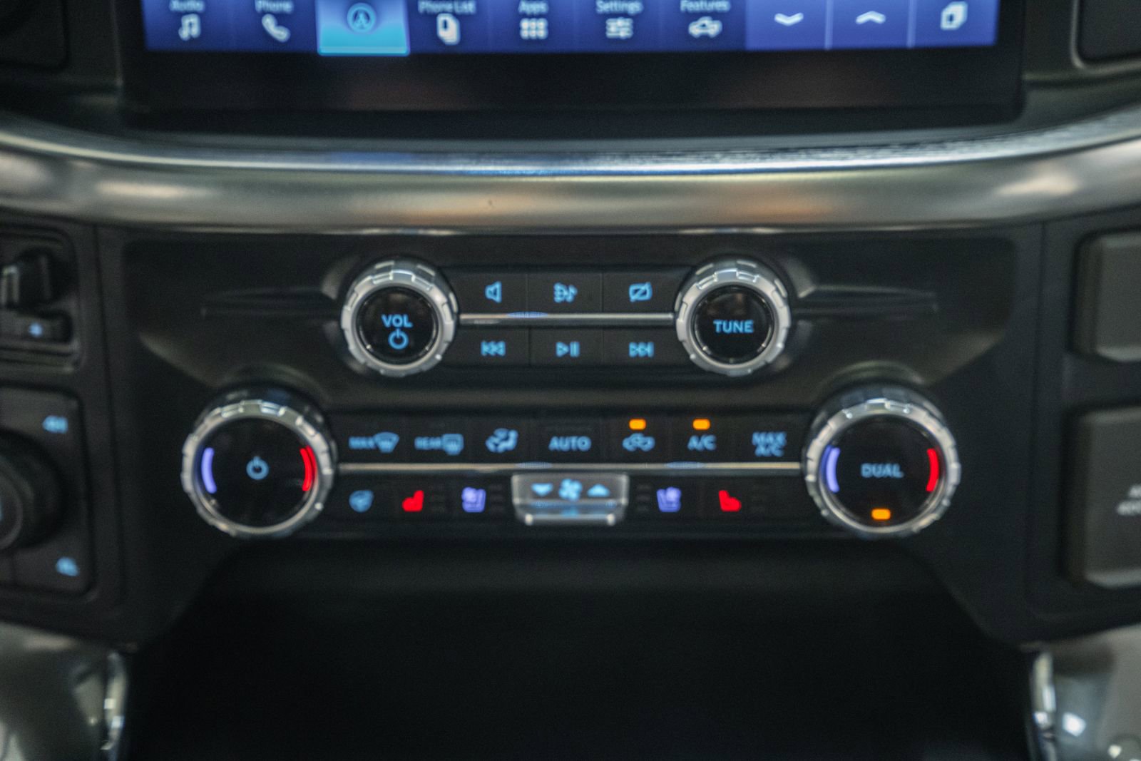 Certified 2023 Ford F150 Lariat w/ Equipment Group 502A High image 32