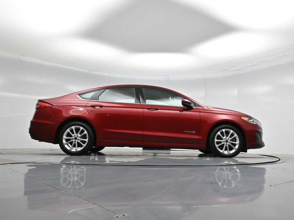 Certified 2019 Ford Fusion SE image 9