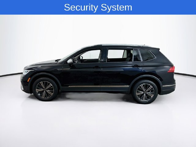 Used 2024 Volkswagen Tiguan Wolfsburg Edition AWD/4WD image 6