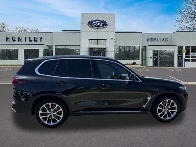Used 2024 BMW X5 xDrive40i AWD/4WD image 4