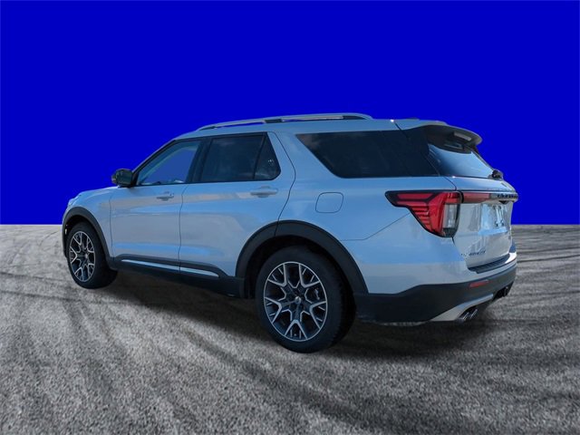 Certified 2025 Ford Explorer Platinum w/ Ultimate Package image 6