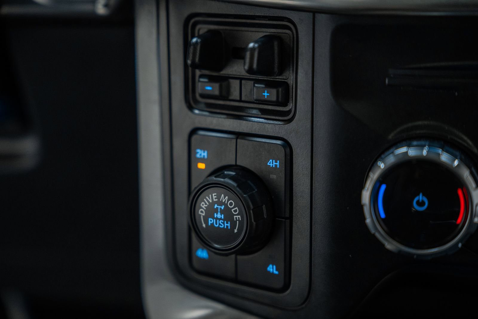 Certified 2023 Ford F150 Lariat w/ Equipment Group 502A High image 35