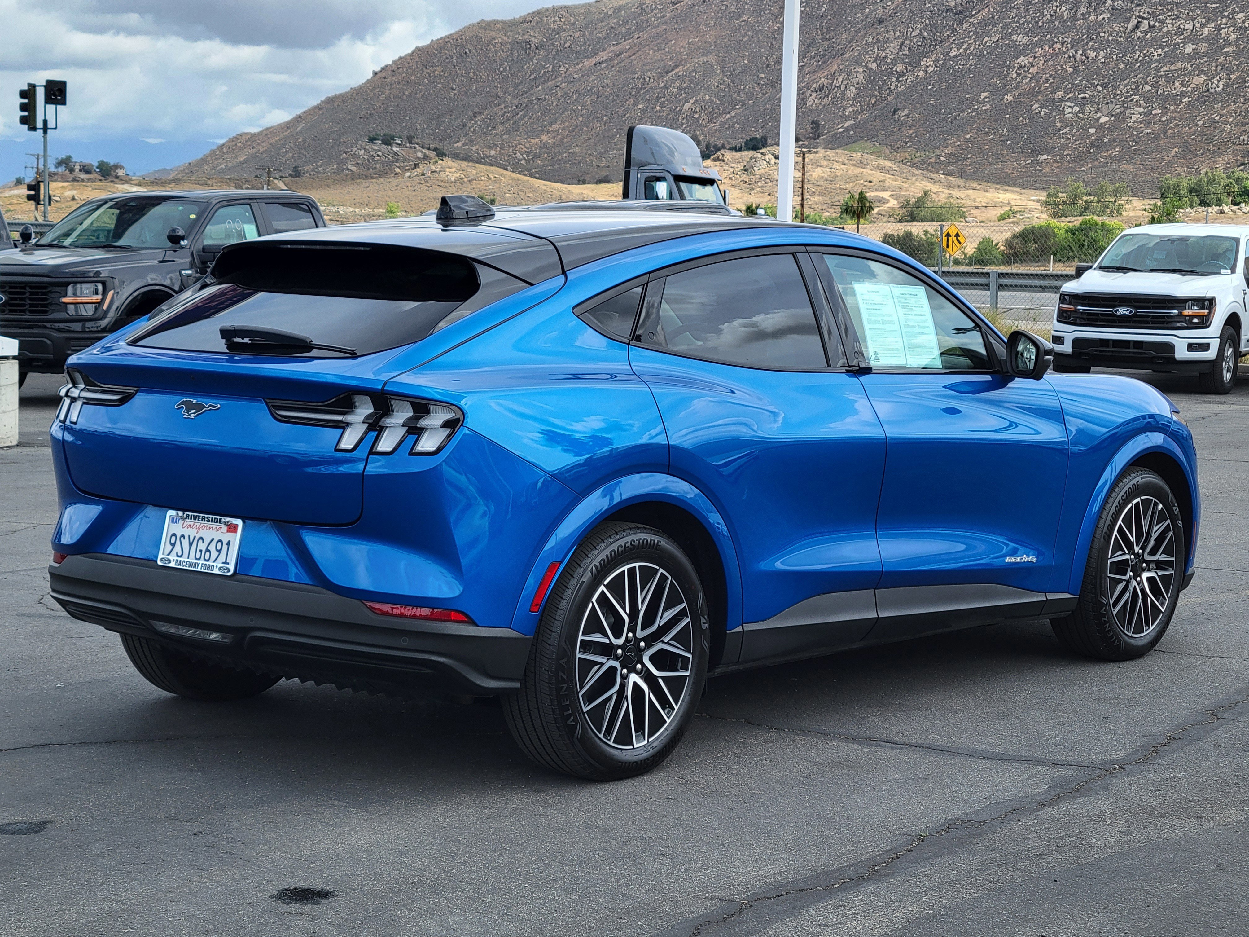 Certified 2025 Ford Mustang Mach-E Premium AWD/4WD image 2