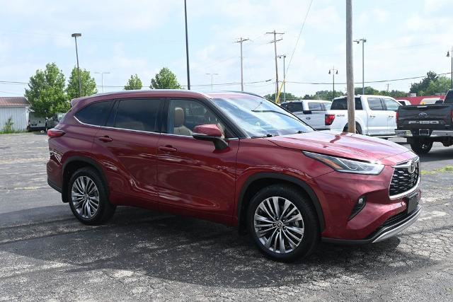 Used 2021 Toyota Highlander Platinum AWD/4WD image 7