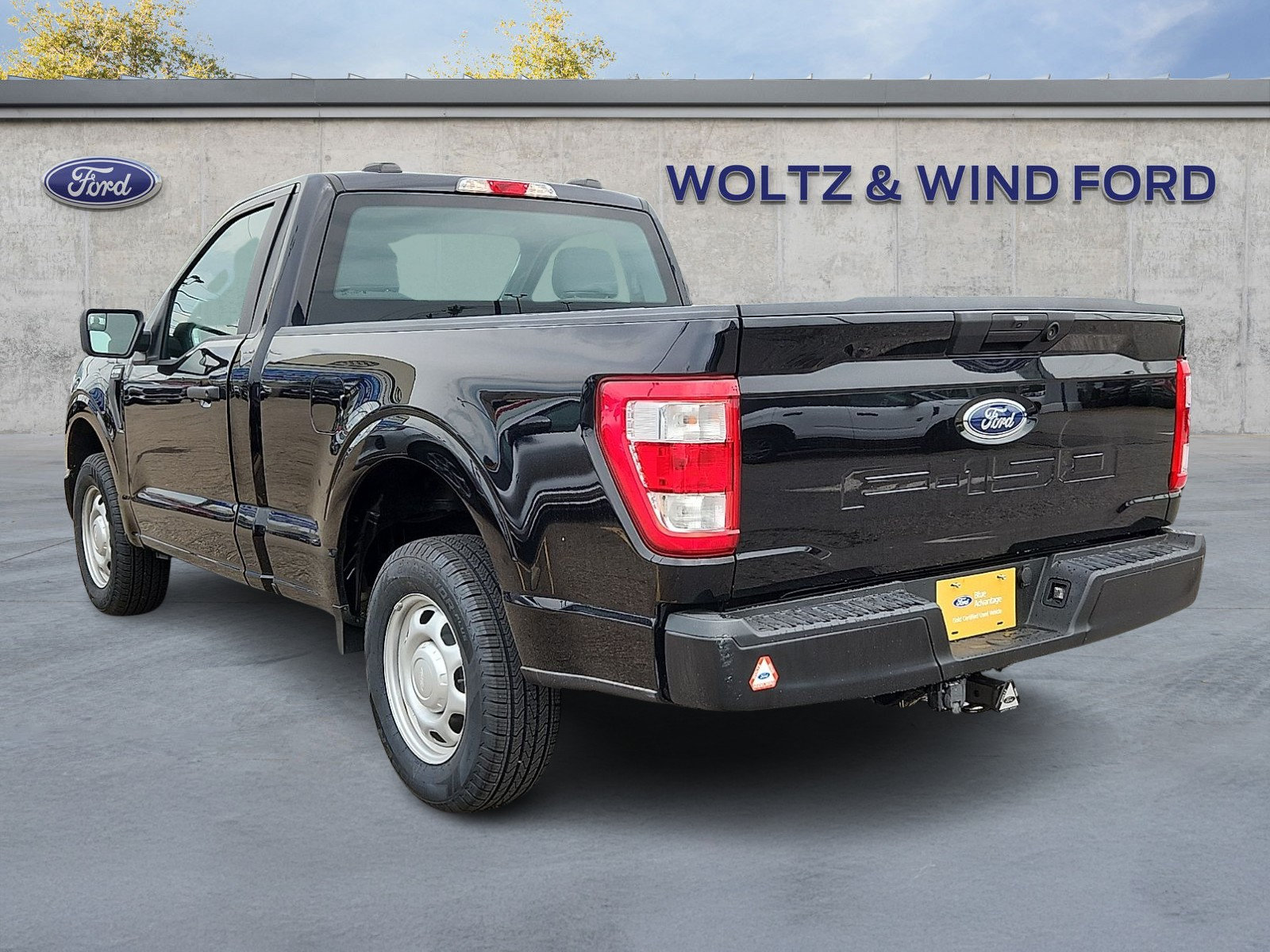 Certified 2022 Ford F150 XL RWD image 4
