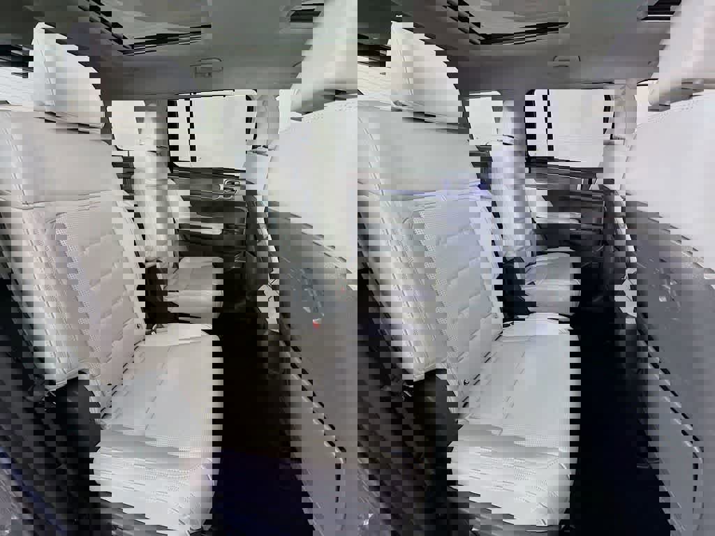 Used 2025 Hyundai Santa Fe Calligraphy image 33