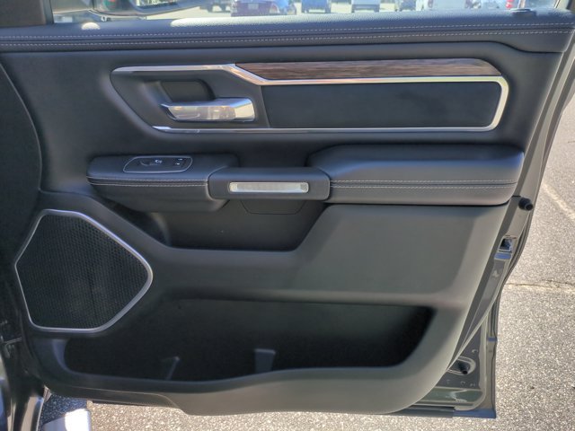 Used 2020 RAM 1500 Laramie AWD/4WD image 32