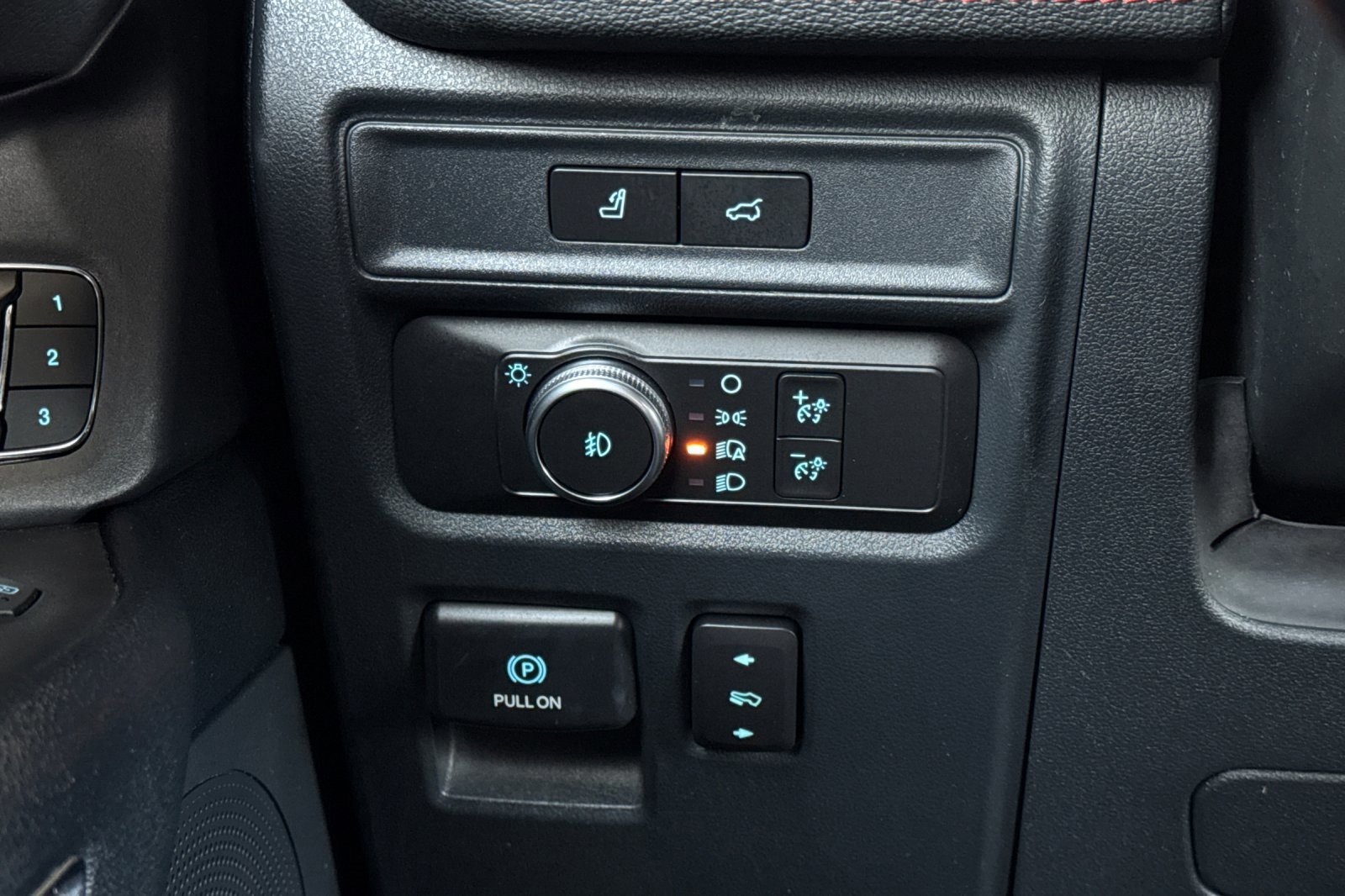 Certified 2022 Ford Expedition Limited image 42