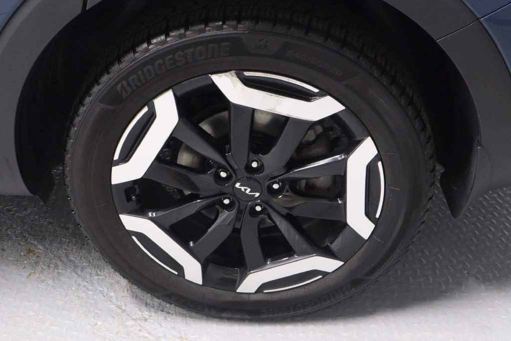 Used 2023 Kia Telluride S w/ S Sunroof Package FWD image 19