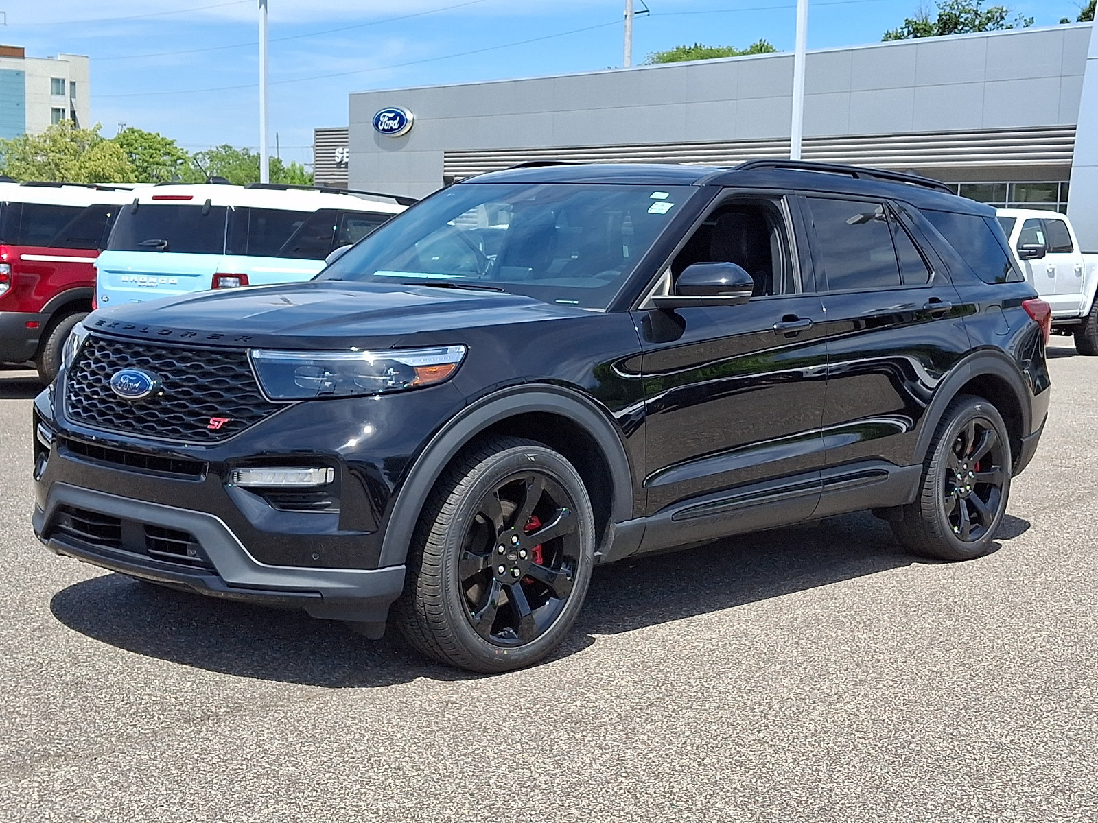 Certified 2023 Ford Explorer ST w/ Equipment Group 401A AWD/4WD image 5