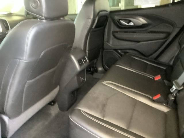 Used 2022 GMC Terrain SLT w/ Tech Package image 27