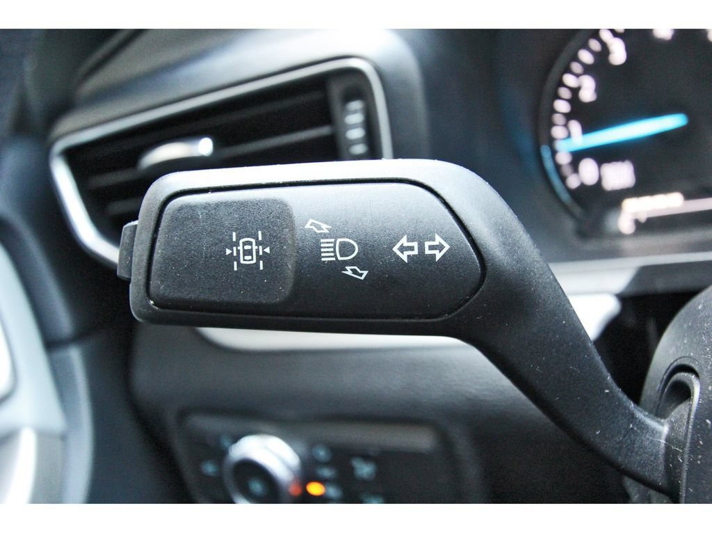 Certified 2022 Ford Explorer XLT w/ Equipment Group 202A AWD/4WD image 17