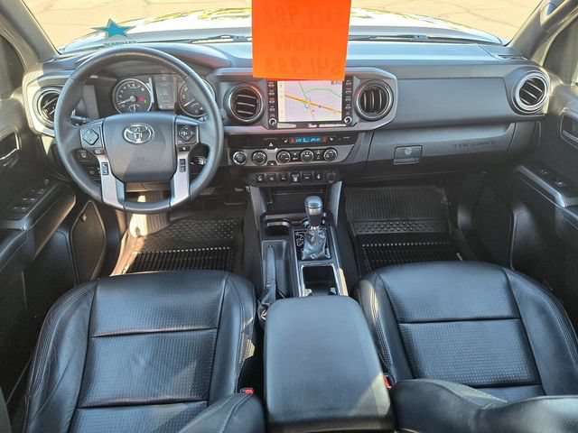Used 2020 Toyota Tacoma TRD Off-Road w/ TRD Premium Off Road Package AWD/4WD image 9