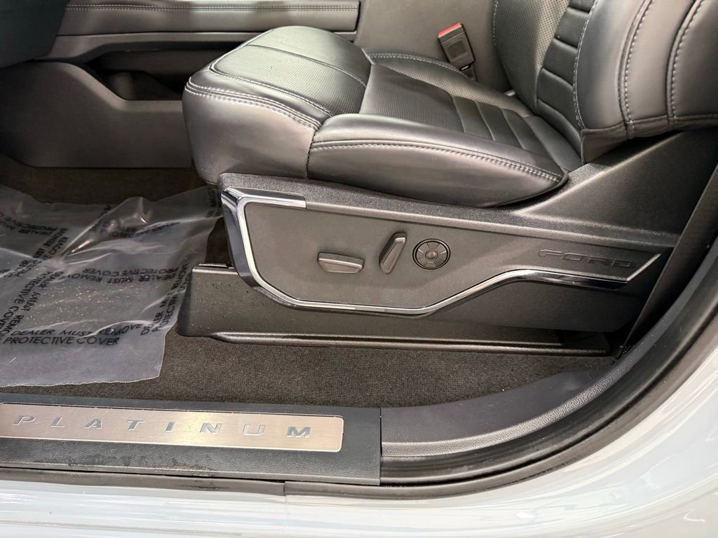 Certified 2025 Ford F450 Platinum image 13
