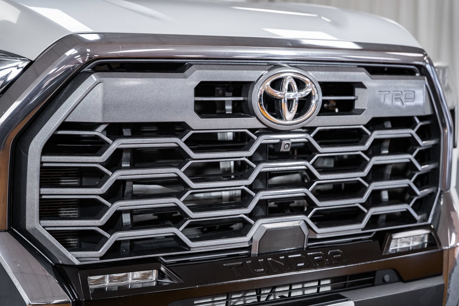 Used 2024 Toyota Tundra Platinum AWD/4WD image 14