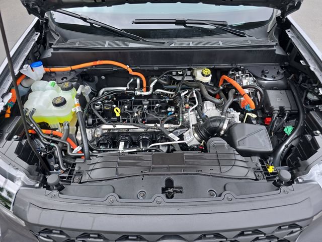 Certified 2025 Ford Maverick XLT w/ Equipment Group 301A AWD/4WD image 28
