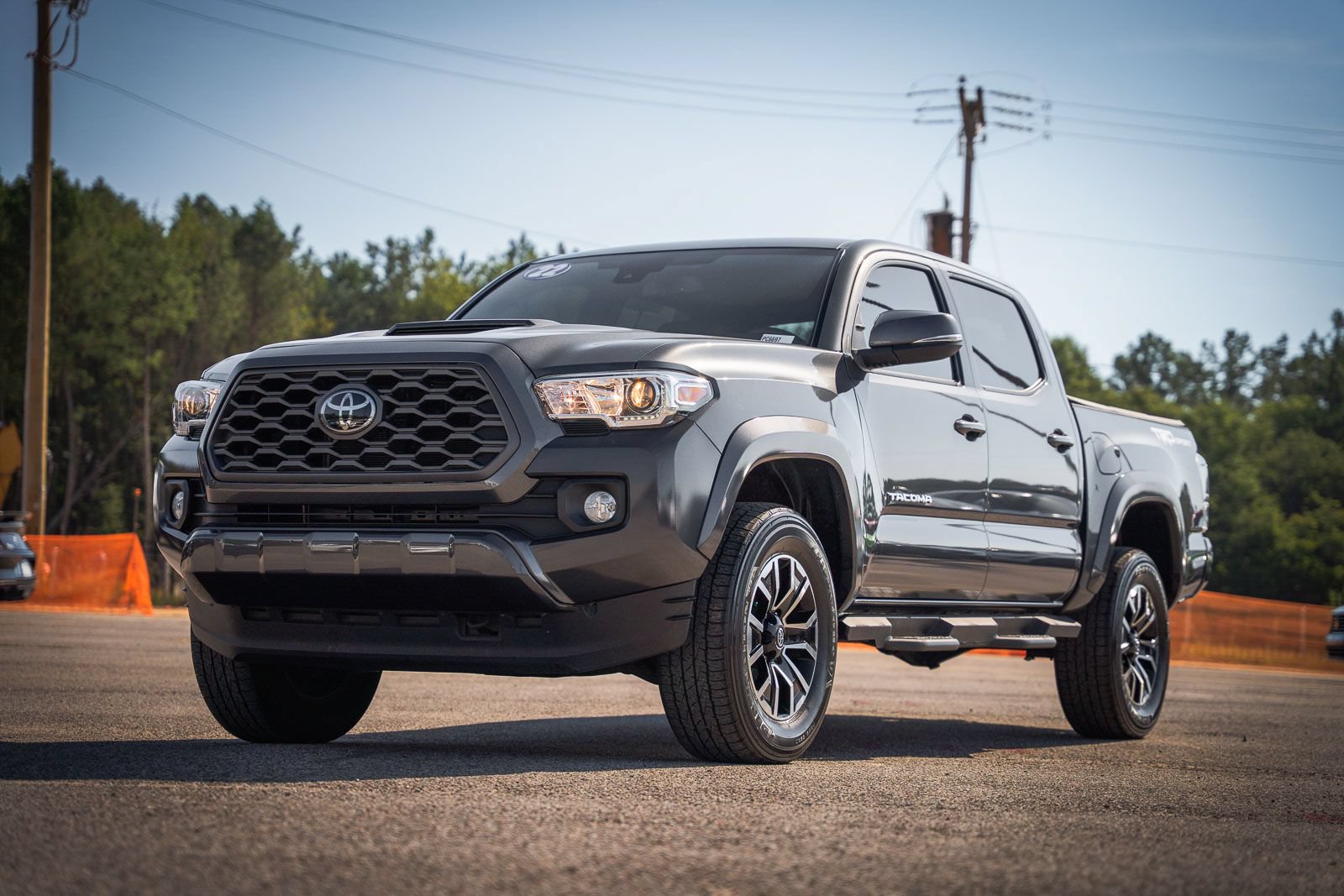 Used 2022 Toyota Tacoma TRD Sport w/ Technology Package RWD image 7