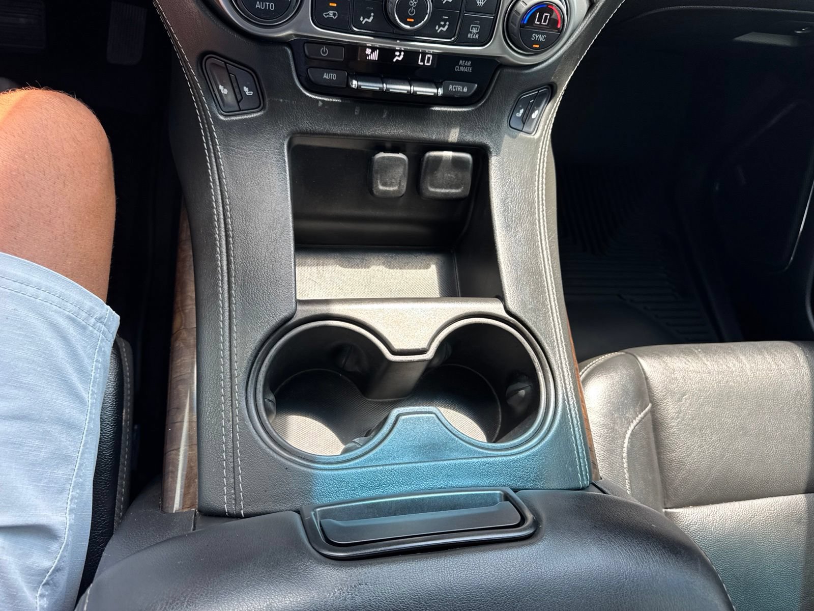 Used 2019 Chevrolet Tahoe LT AWD/4WD image 32