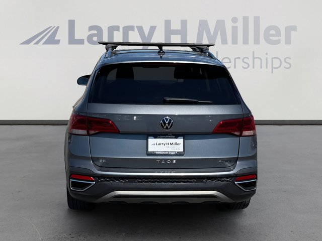 Used 2022 Volkswagen Taos SE w/ Panoramic Sunroof Package AWD/4WD image 4