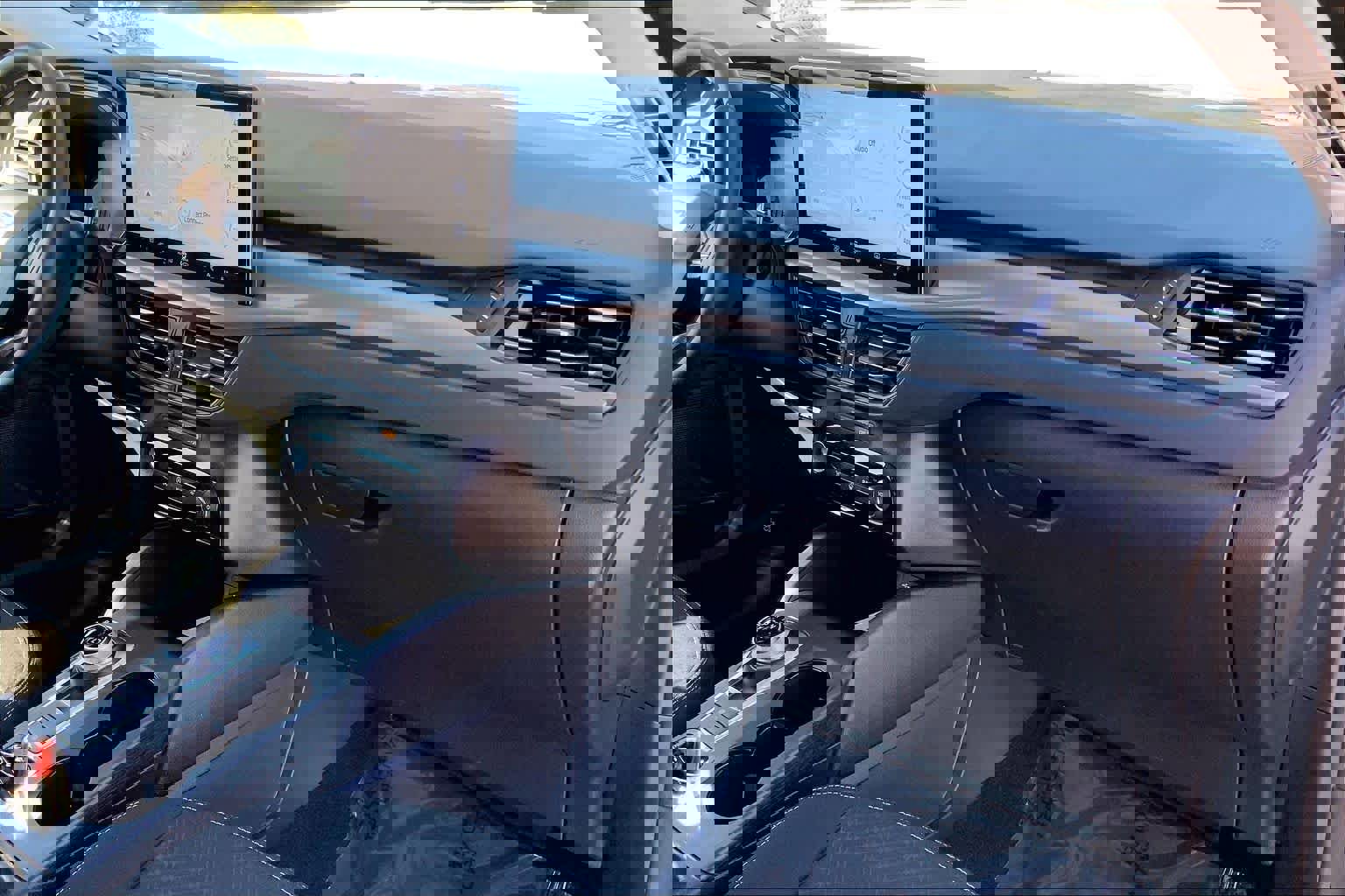 Certified 2024 Ford Escape Active w/ Tech Pack #1 image 18