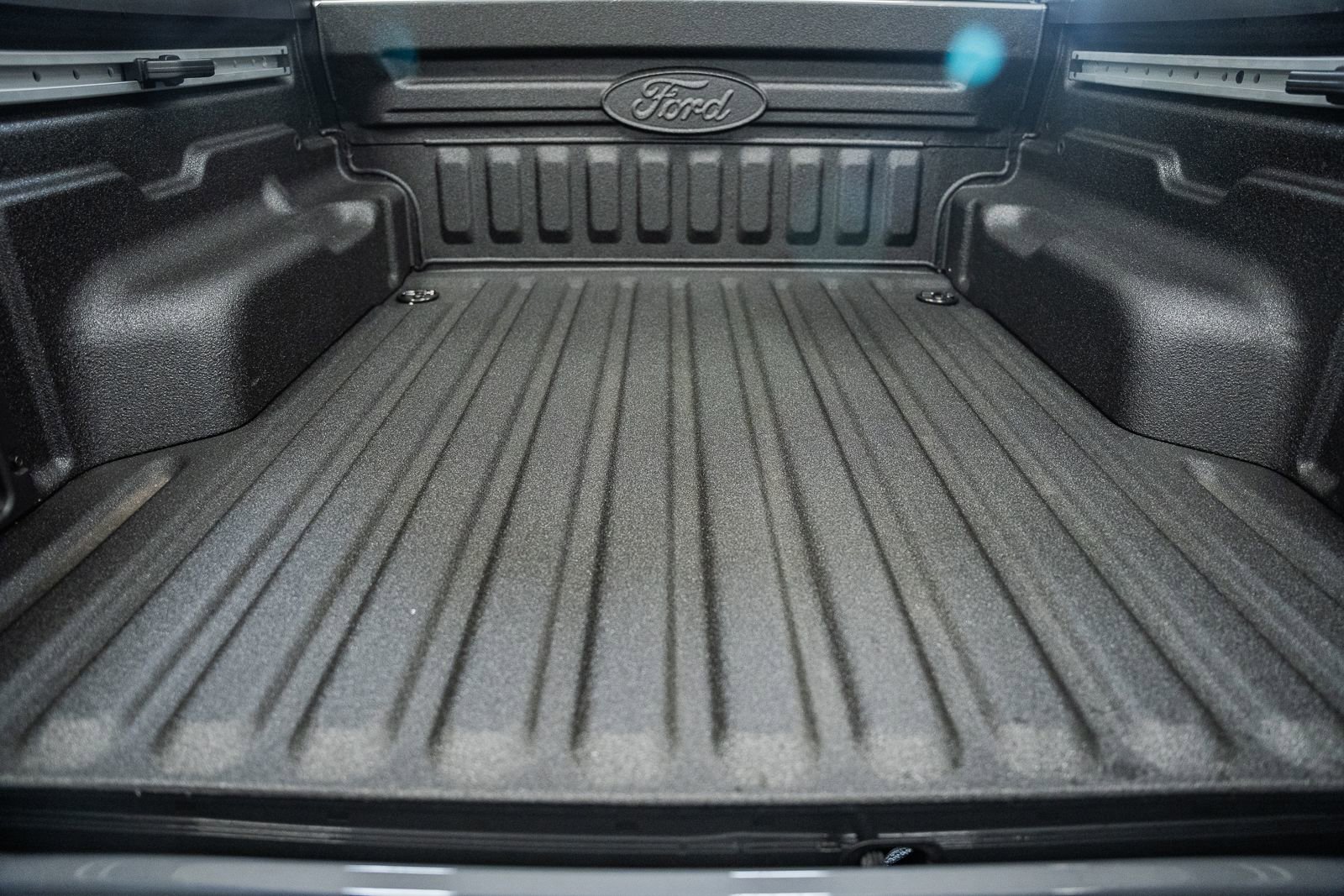 Certified 2026 Ford Maverick Lariat w/ Black Appearance Package image 11