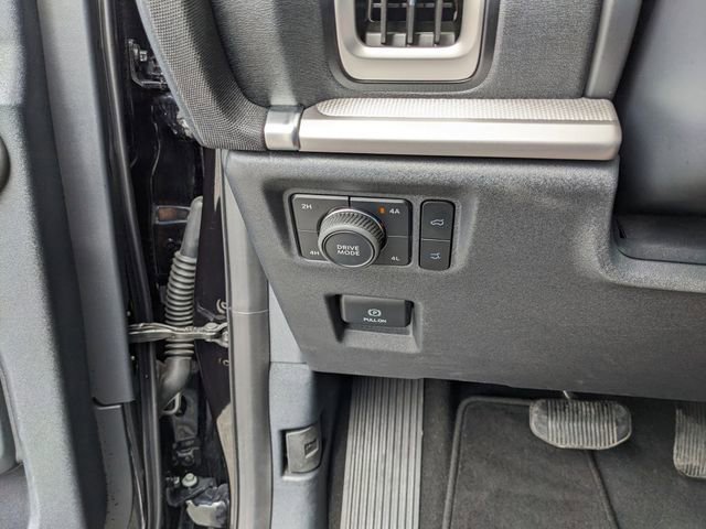 Certified 2025 Ford Expedition Active AWD/4WD image 31