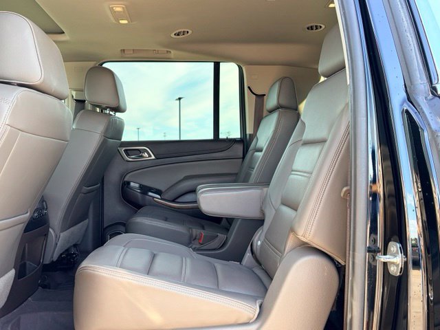 Used 2020 GMC Yukon XL Denali w/ Denali Premium Package AWD/4WD image 20