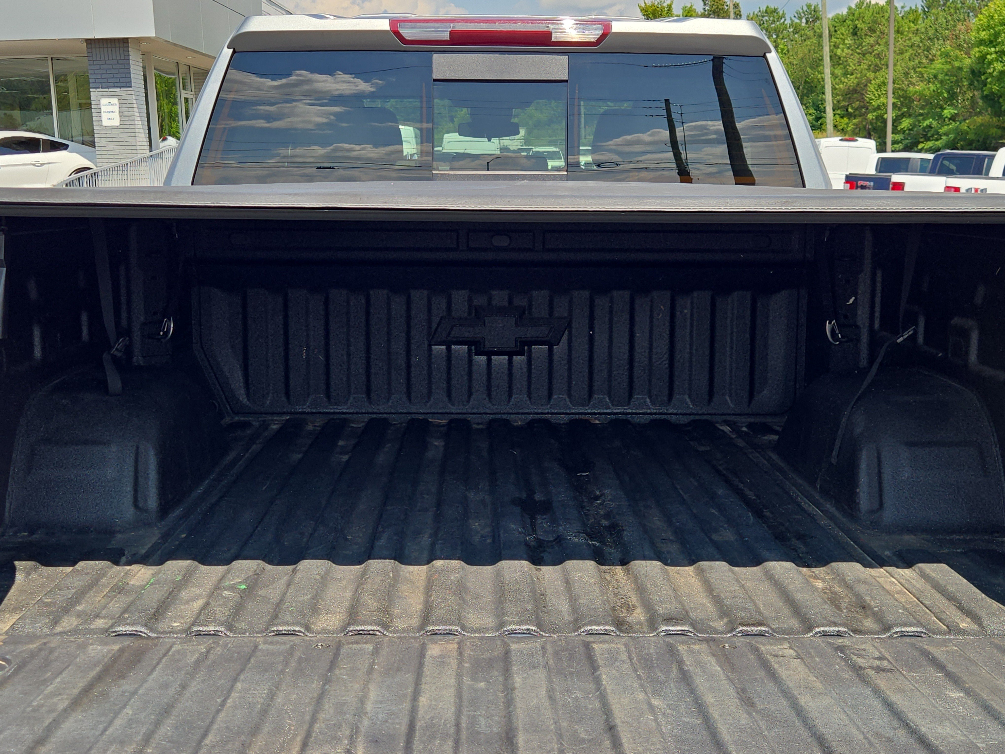 Used 2024 Chevrolet Silverado 1500 RST w/ Dark Appearance Package AWD/4WD image 13