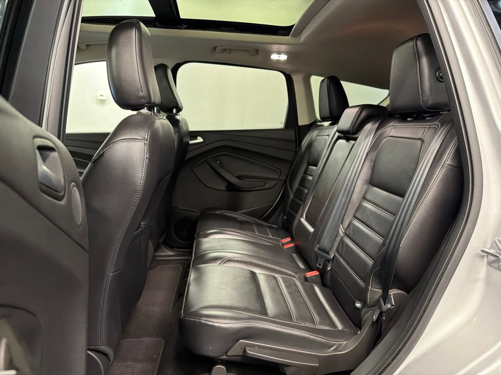 Certified 2019 Ford Escape Titanium AWD/4WD image 32