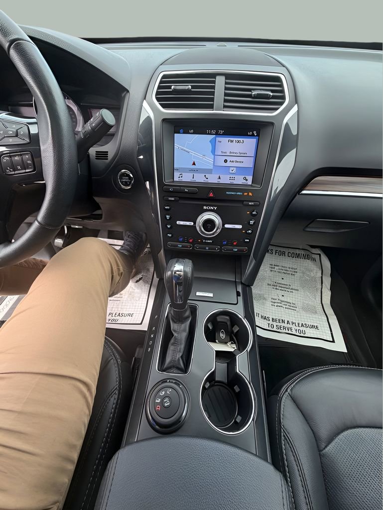 Certified 2019 Ford Explorer Limited w/ Class III Trailer Tow Package AWD/4WD image 25