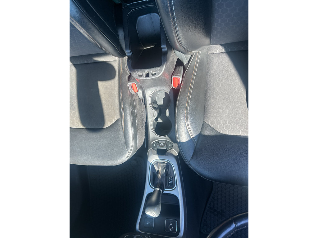 Used 2020 Jeep Compass Latitude w/ Popular Equipment Group FWD image 17