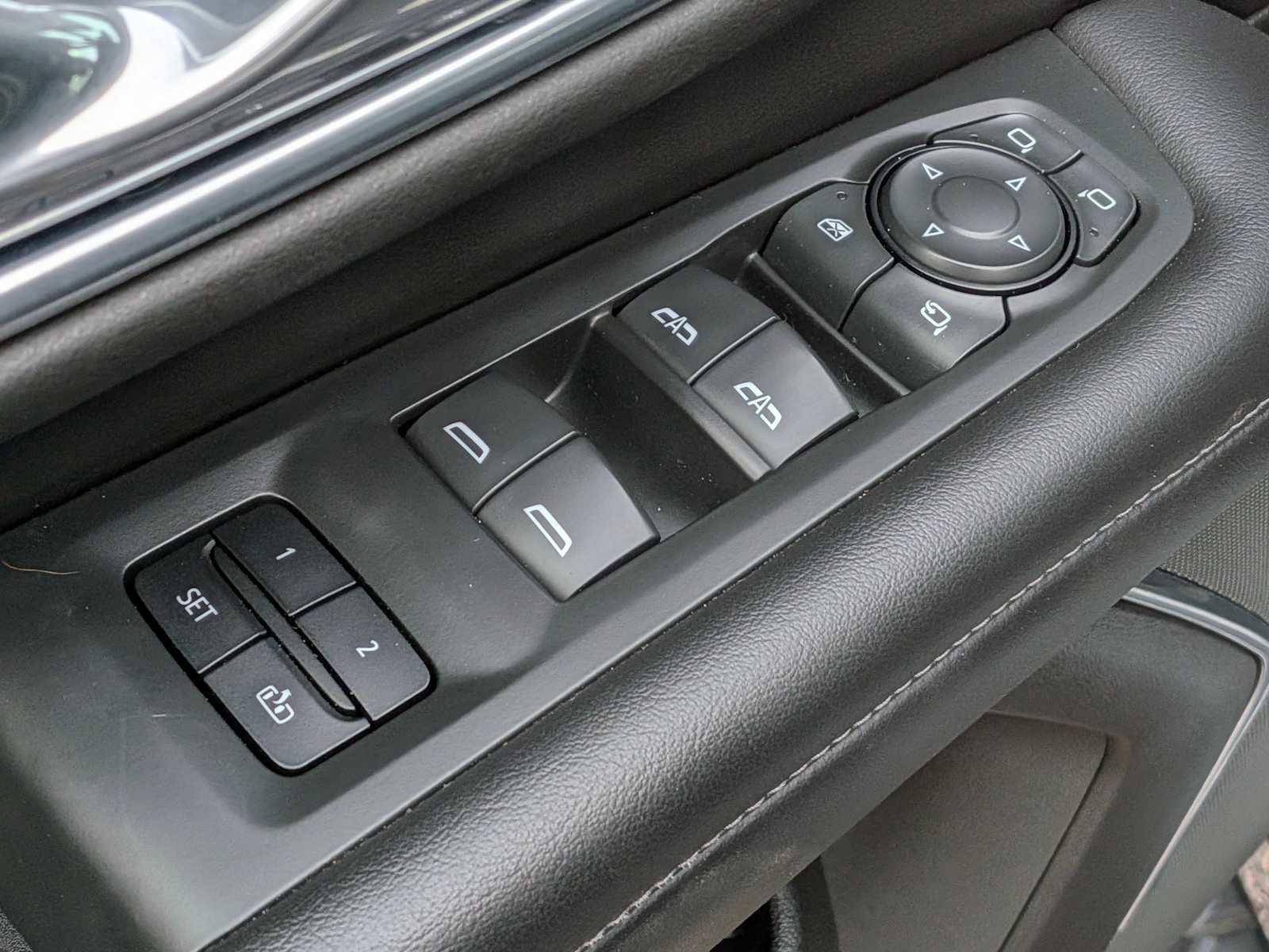 Used 2021 Chevrolet Tahoe Z71 w/ Z71 Off-Road Package image 18