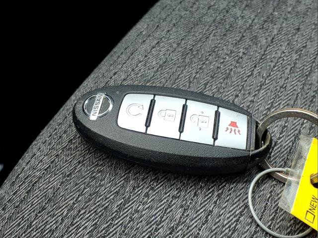 Used 2021 Nissan Rogue SV FWD image 28