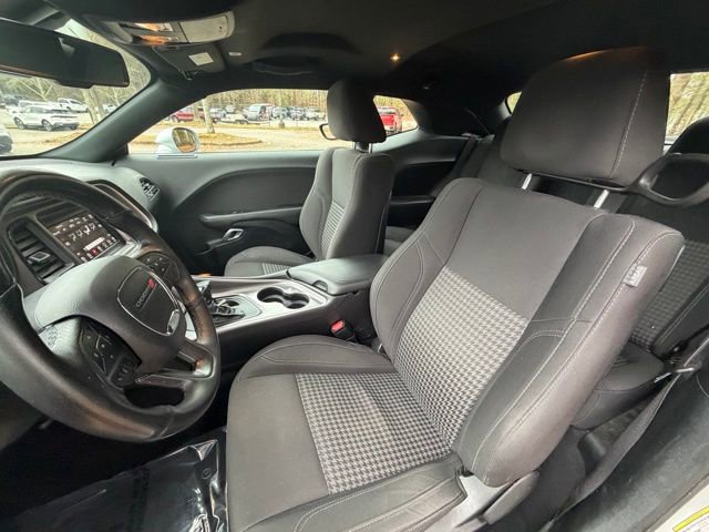 Used 2019 Dodge Challenger SXT w/ Blacktop Package image 13